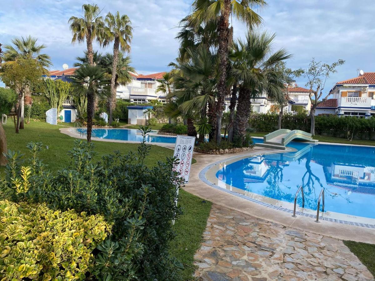 Apartamento Pod Papugami Torrevieja Exterior photo
