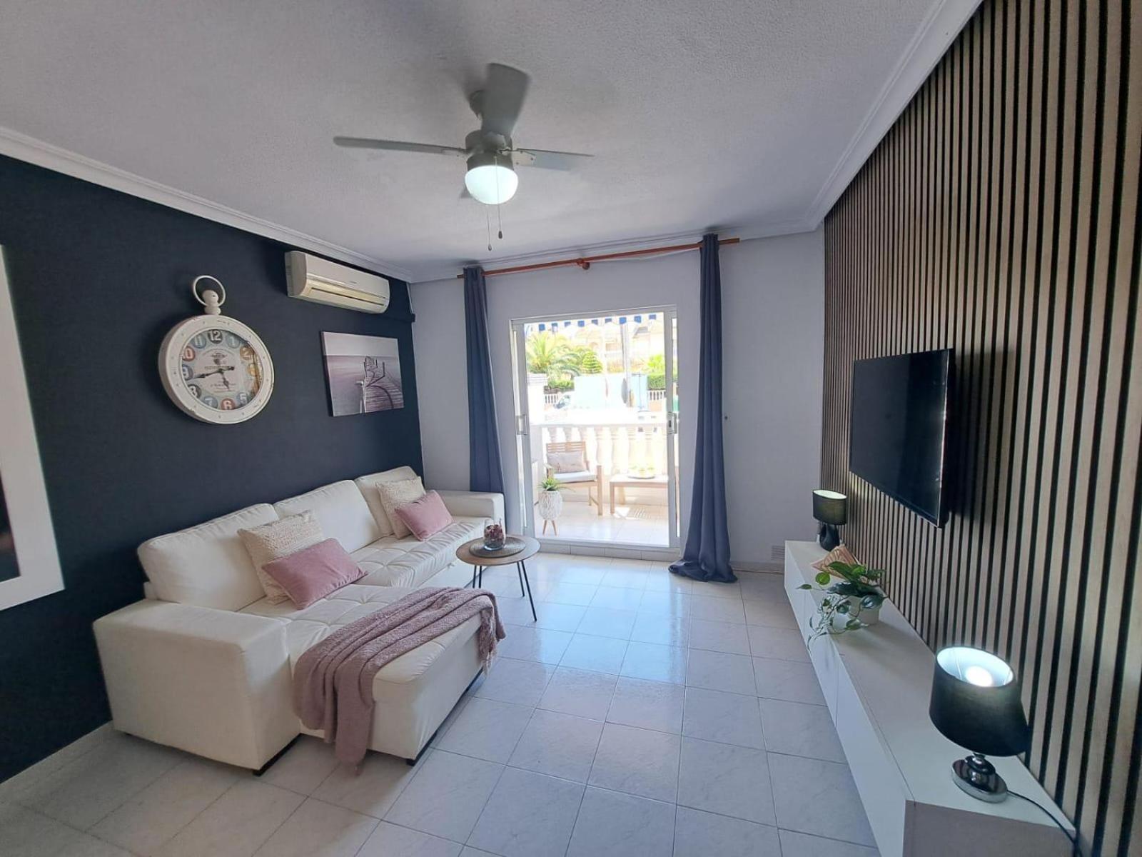 Apartamento Pod Papugami Torrevieja Exterior photo